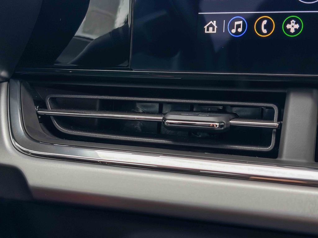 Used 2024 Chevrolet Trax LS image 22