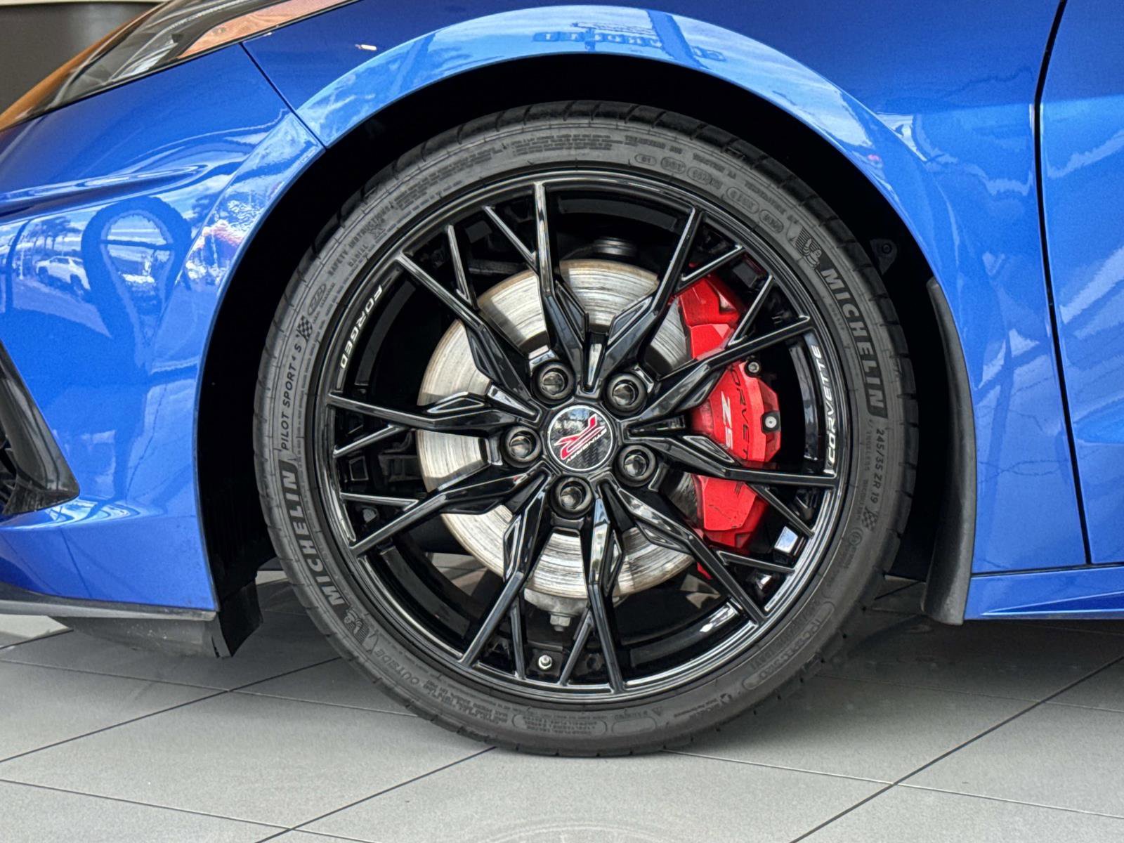 Used 2023 Chevrolet Corvette Stingray Preferred Cpe w/ Z51 Performance Package RWD image 26