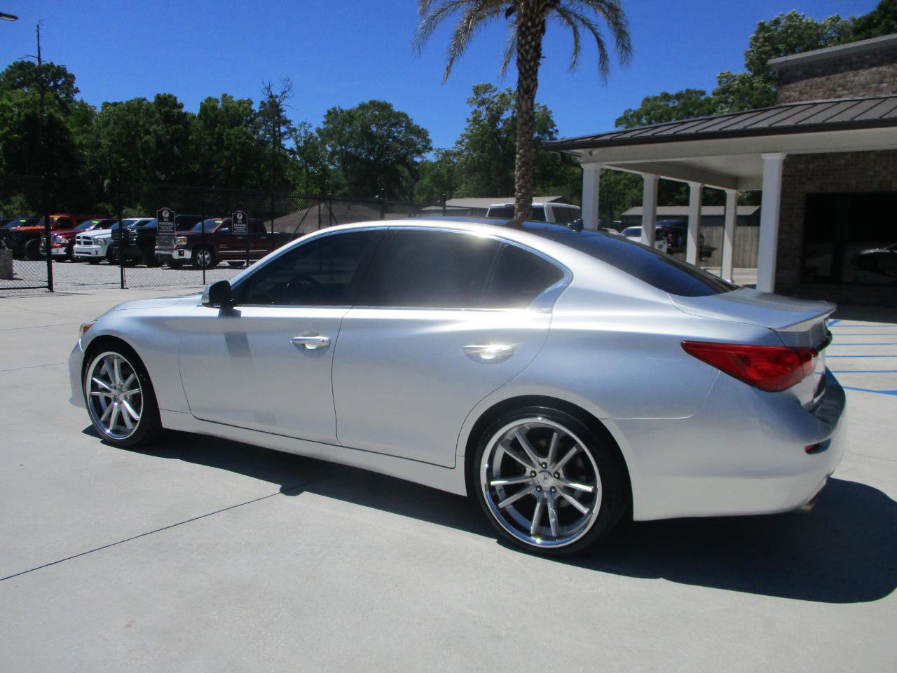 Used 2014 INFINITI Q50 Premium w/ Spare Tire Package image 4