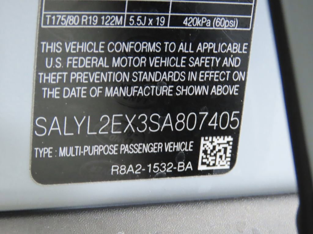 Used 2025 Land Rover Range Rover Velar Dynamic SE AWD/4WD image 32