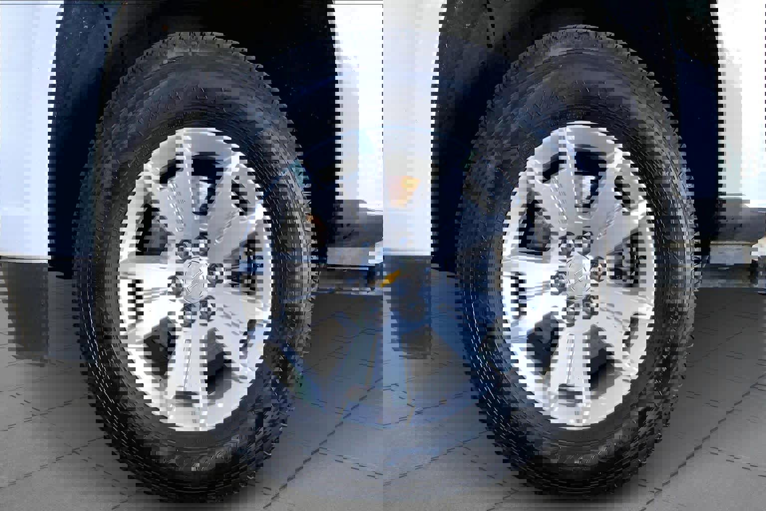 Used 2022 Chevrolet Colorado LT w/ Chrome Appearance Package image 10