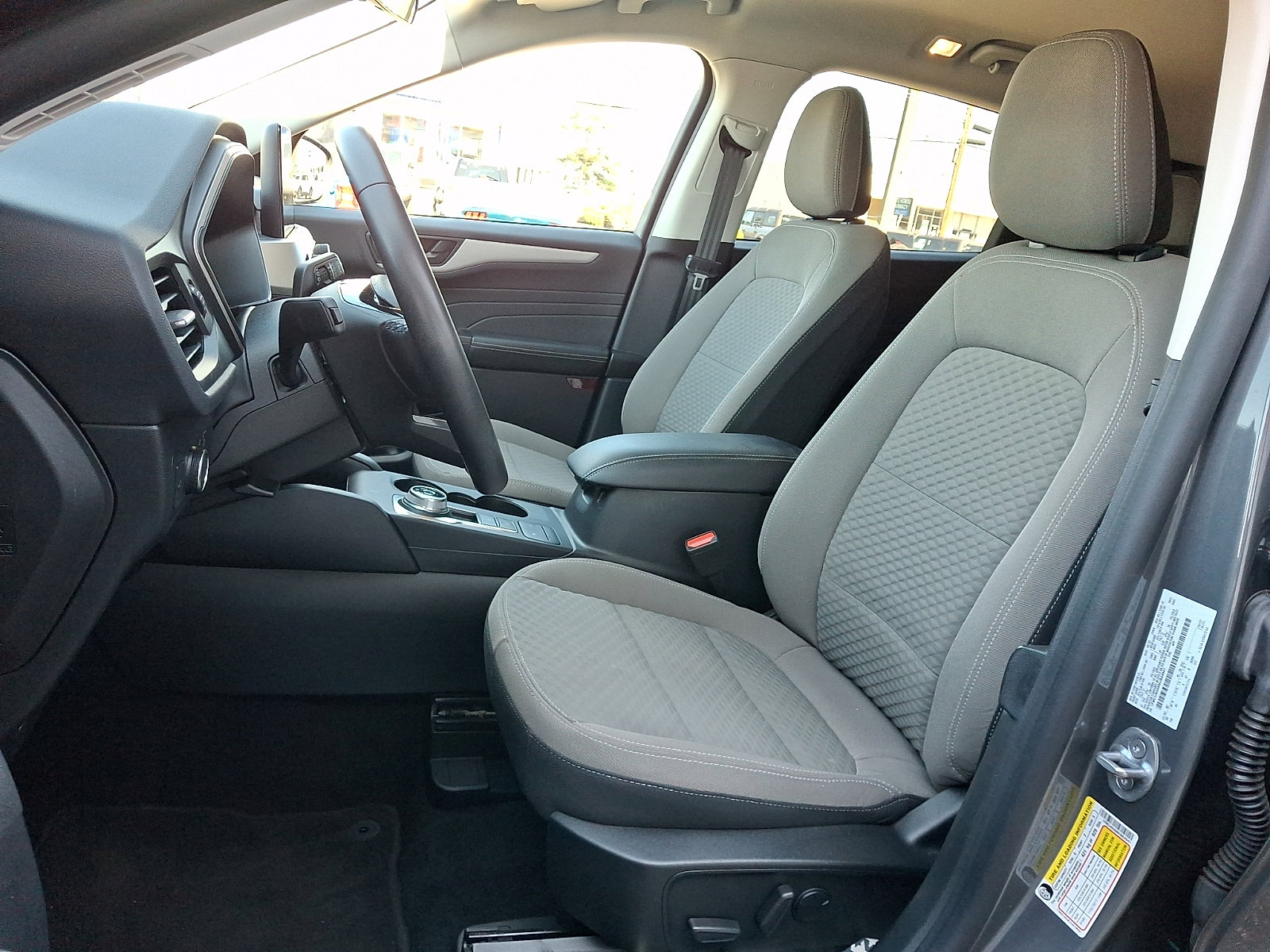 Certified 2022 Ford Escape SE w/ SE Sport Appearance Package AWD/4WD image 15