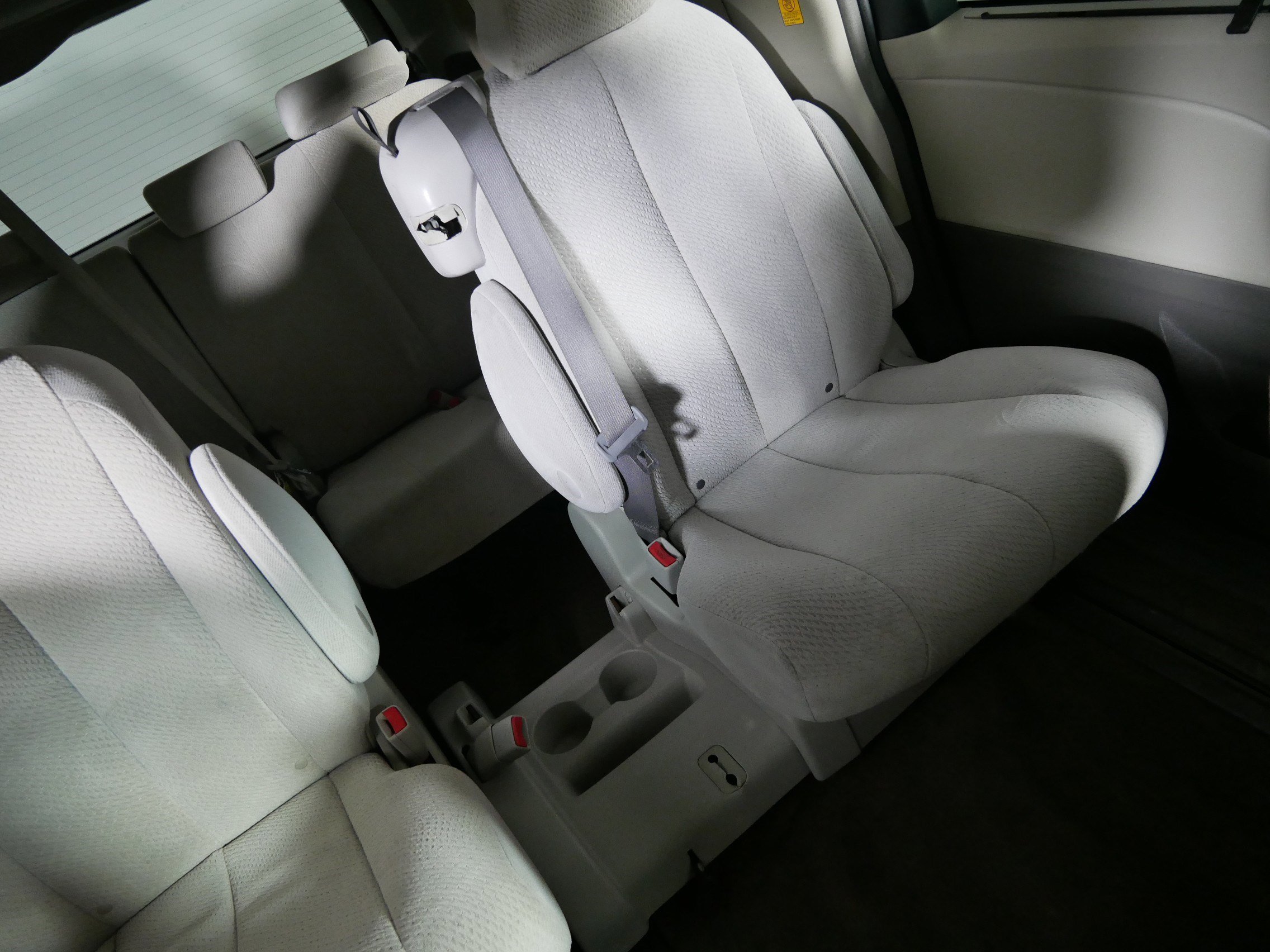 Used 2012 Toyota Sienna LE FWD image 14