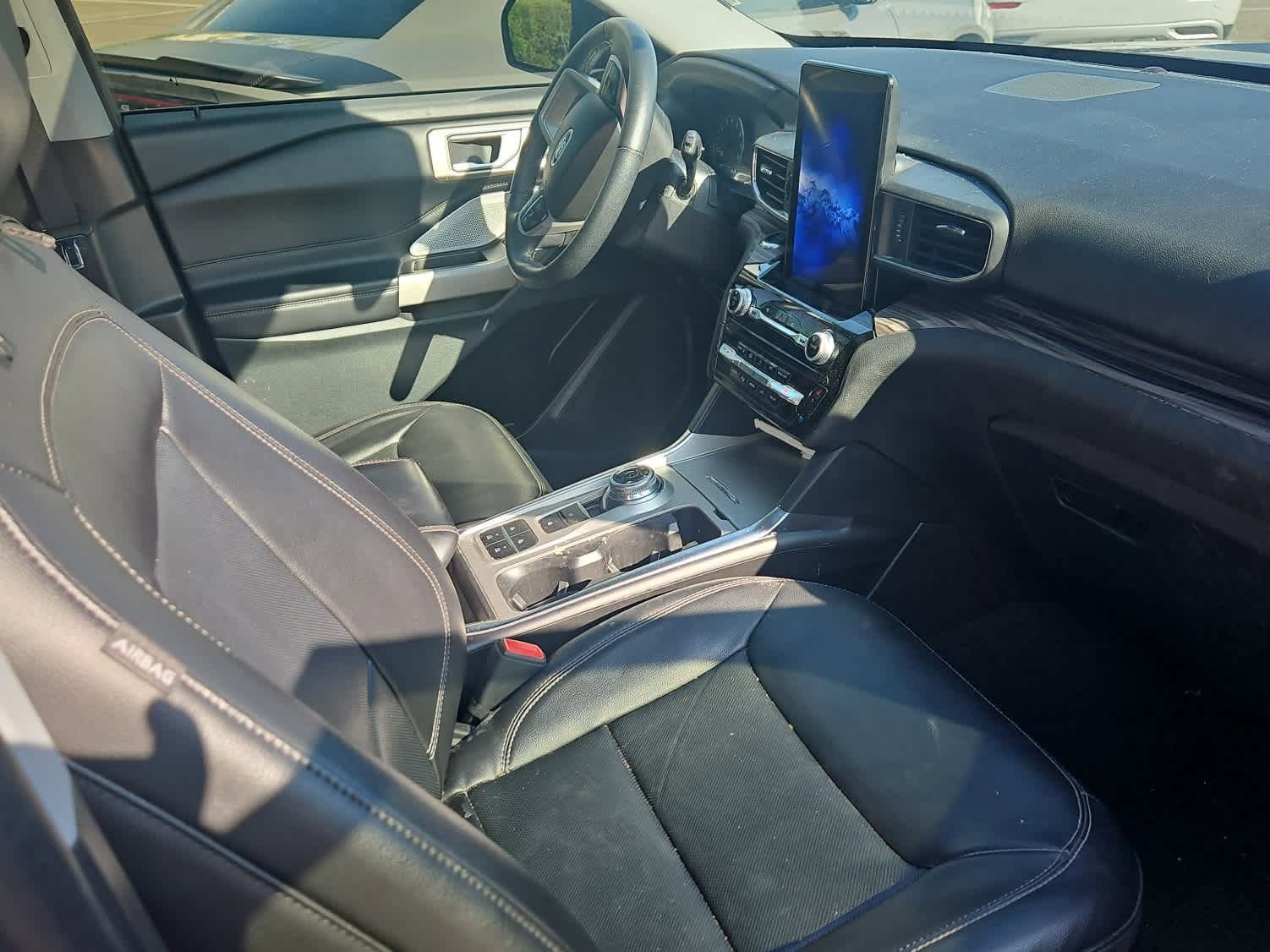 Used 2023 Ford Explorer Limited w/ Limited Technology Package image 13