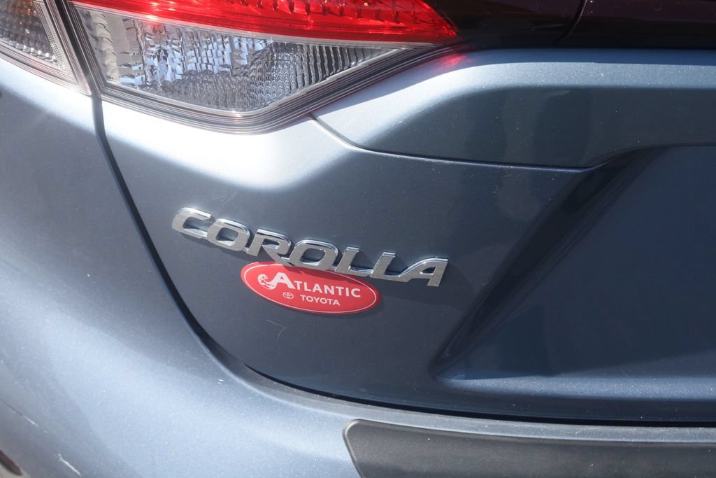 Used 2025 Toyota Corolla LE AWD/4WD image 30