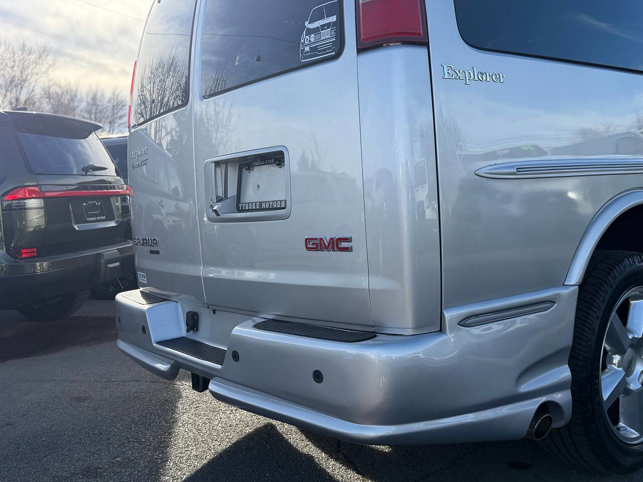 Used 2013 GMC Savana 1500 image 96