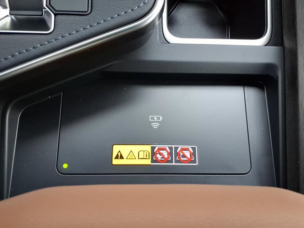 Used 2025 Lexus GX 550 image 23