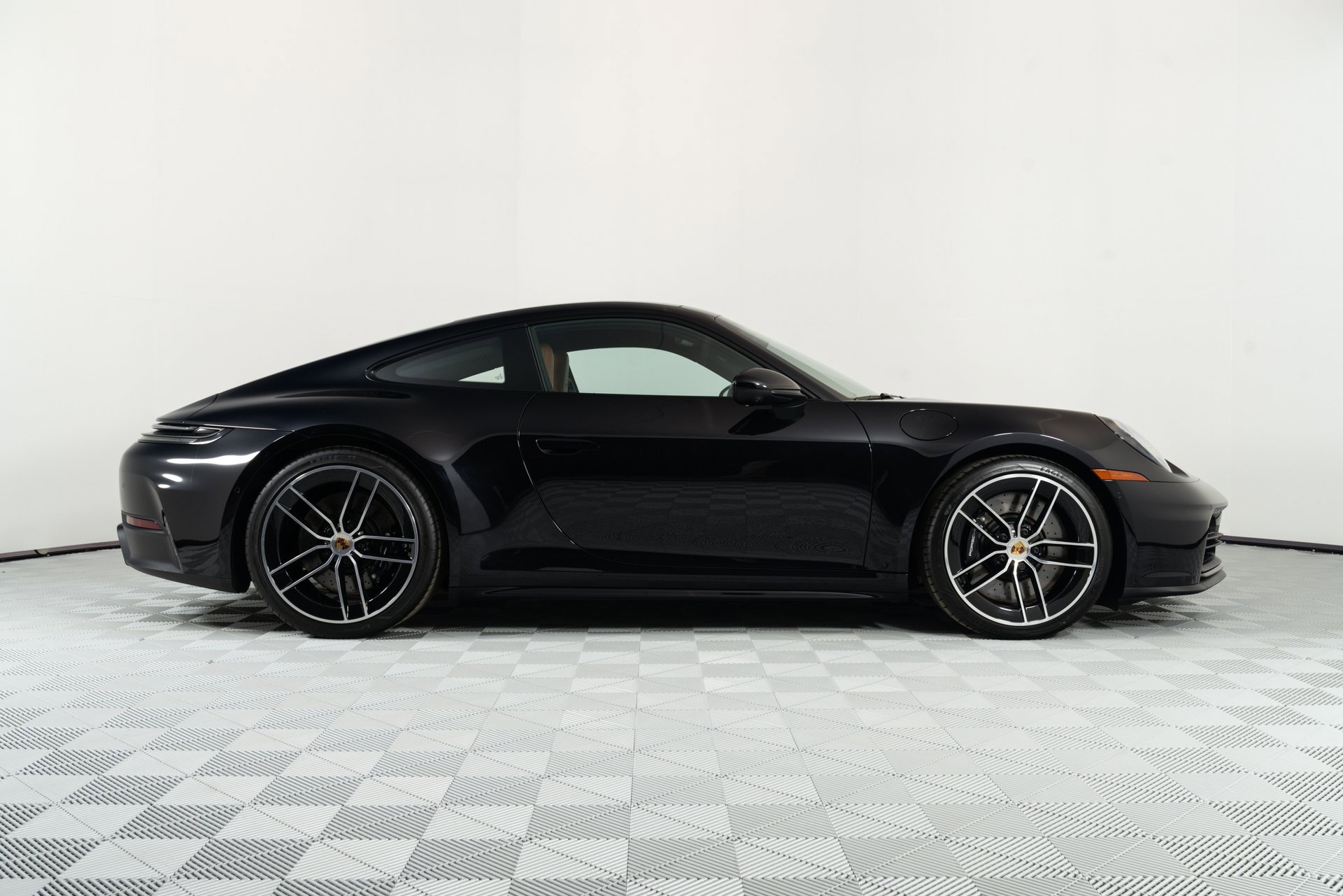 Used 2025 Porsche 911 Carrera S image 8