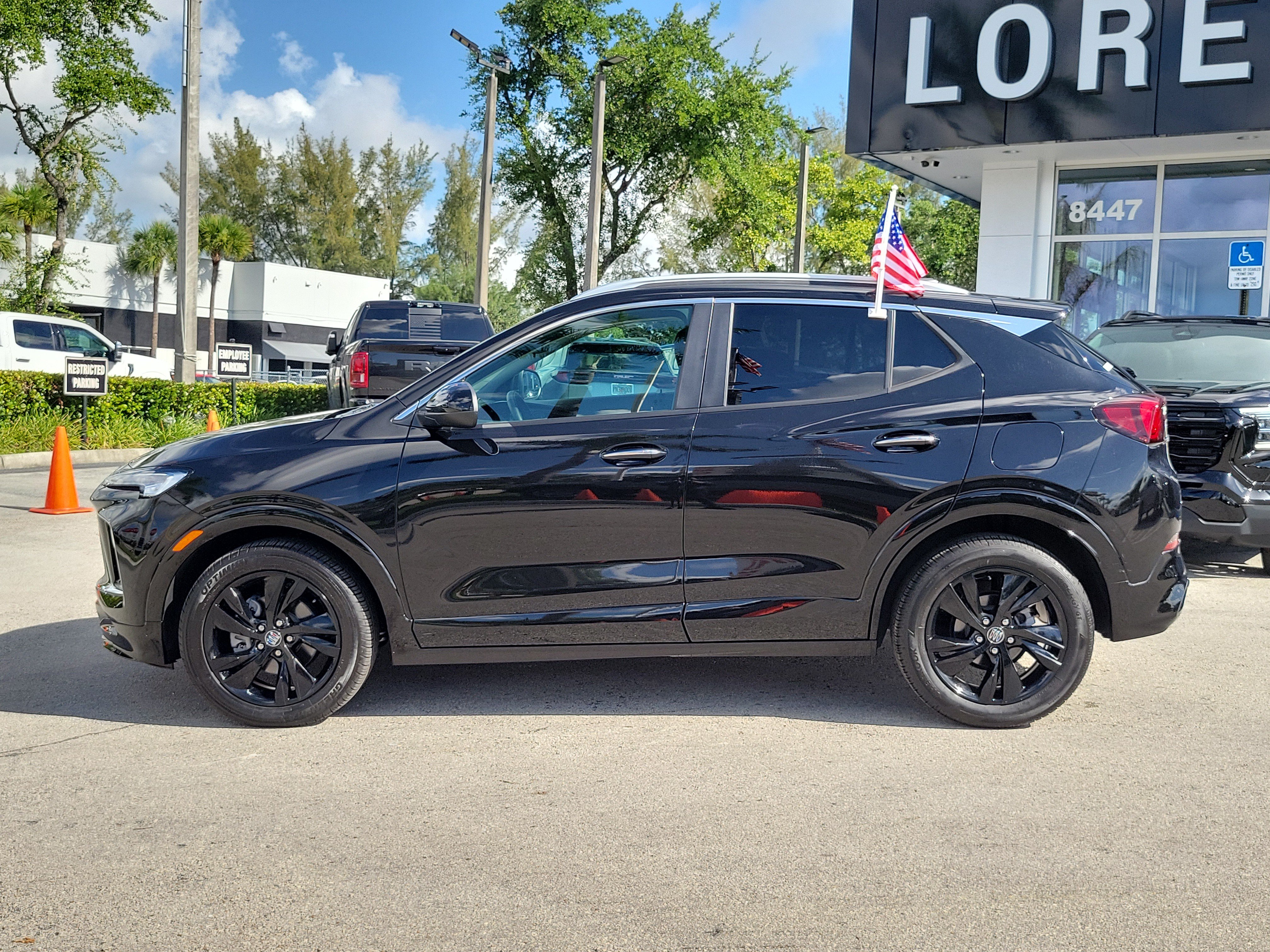 Used 2024 Buick Encore GX Sport Touring w/ Comfort Package FWD image 8