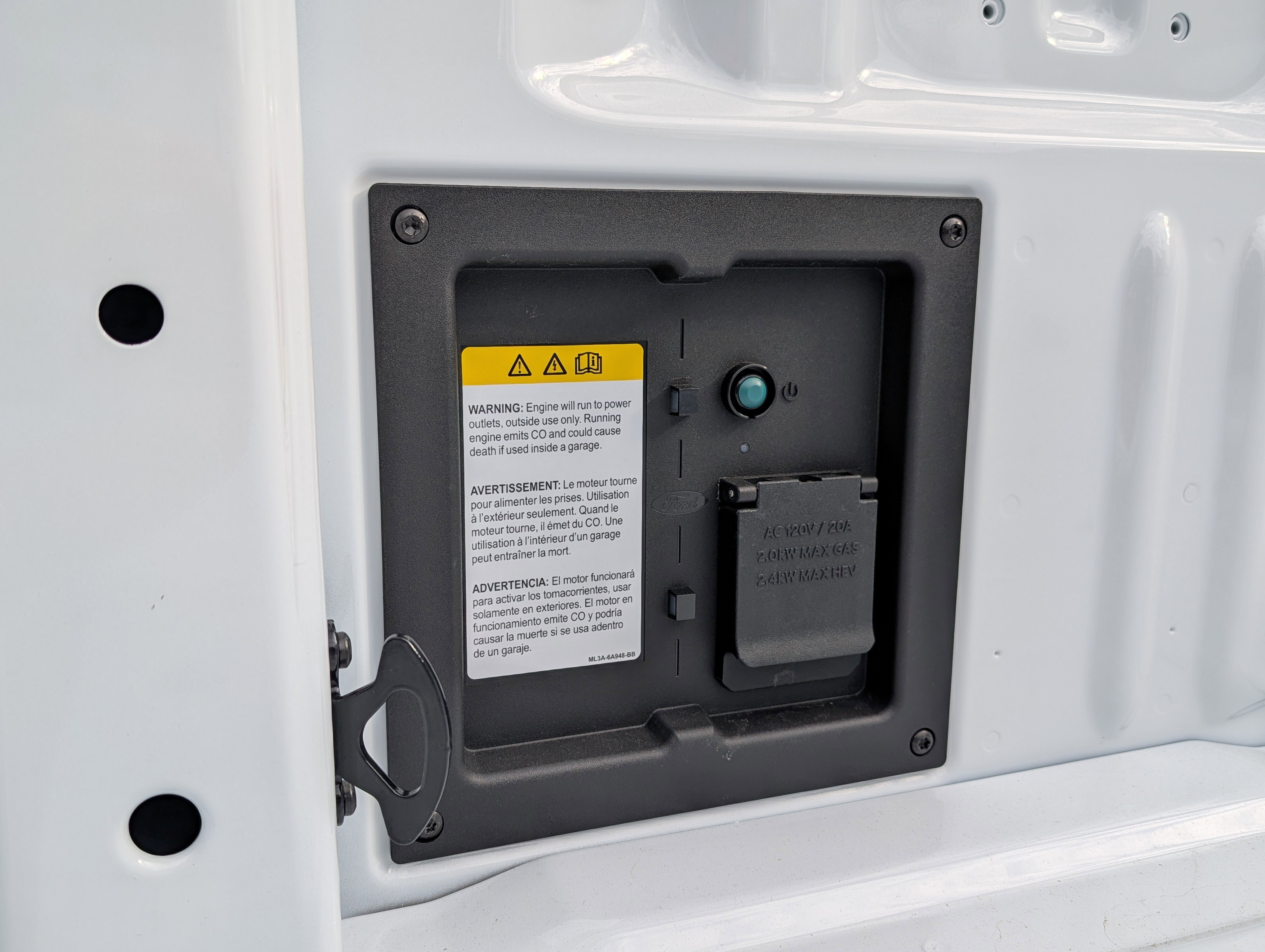 New 2025 Ford F150 XLT w/ Equipment Group 302A MID image 10