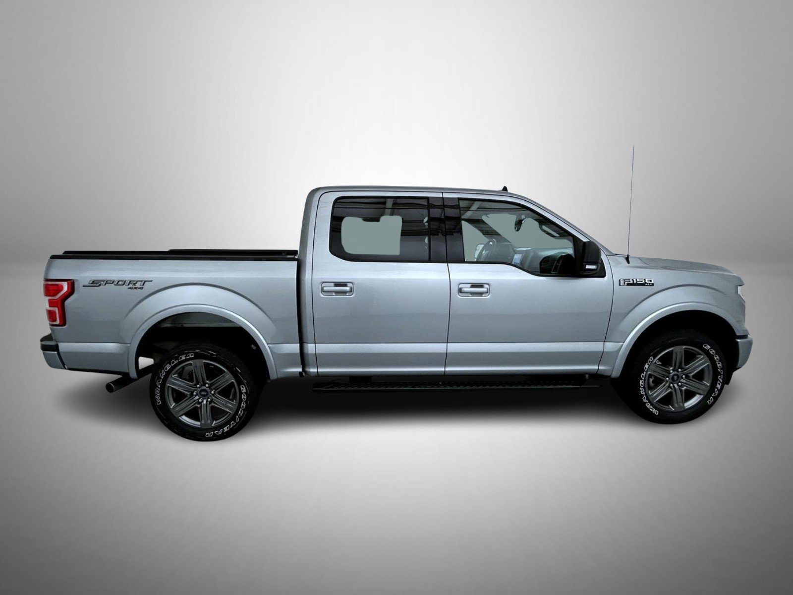 Used 2020 Ford F150 XLT w/ Equipment Group 302A Luxury AWD/4WD image 4