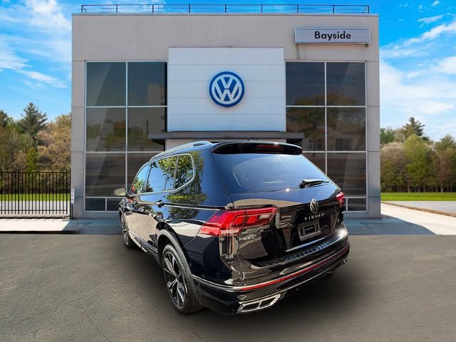 Certified 2023 Volkswagen Tiguan SEL R-Line AWD/4WD image 5