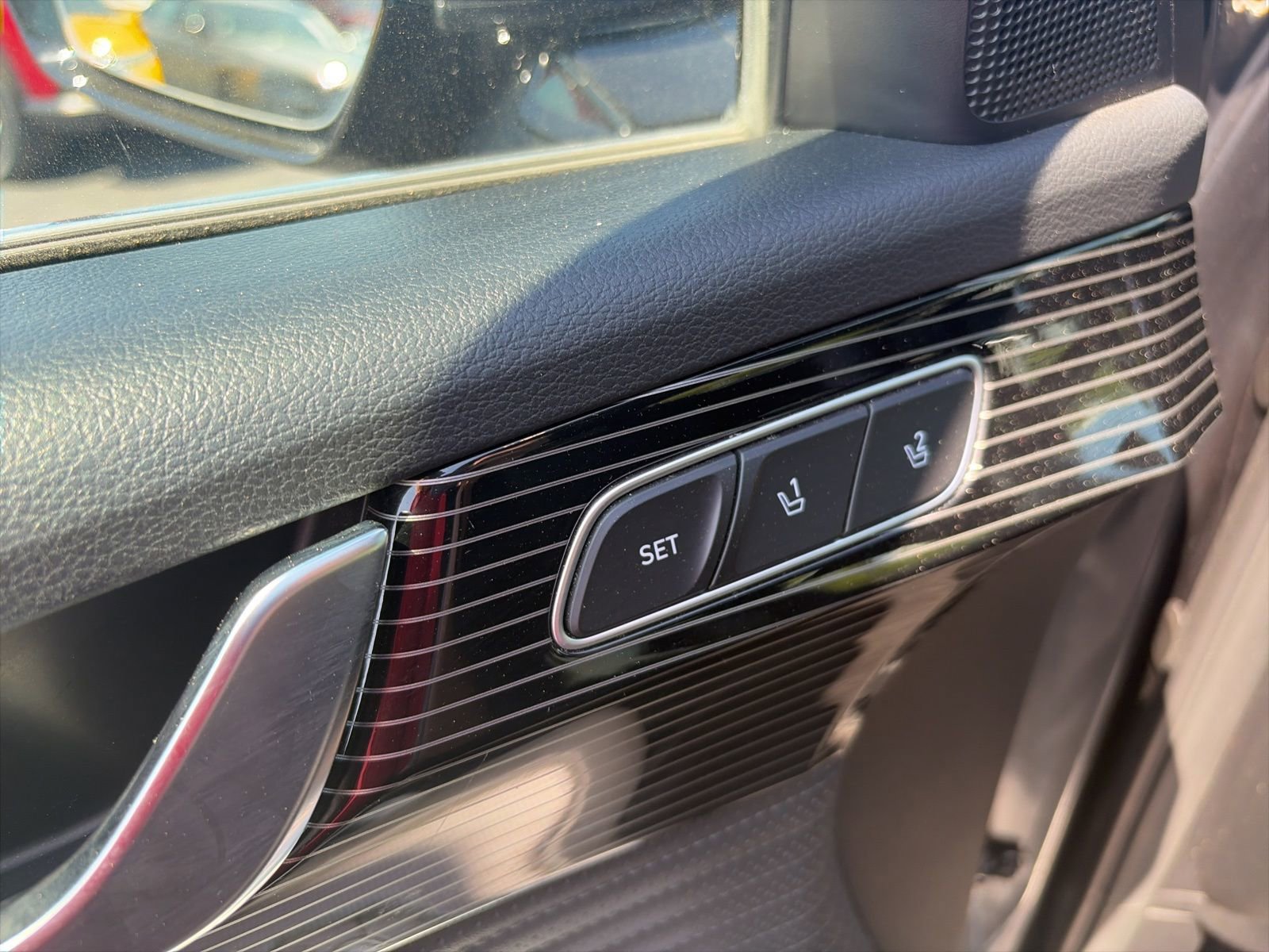 Used 2024 Hyundai Palisade Calligraphy image 16