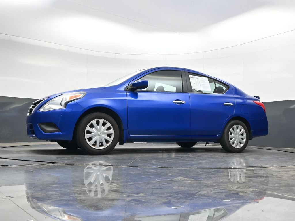 Used 2015 Nissan Versa SV FWD image 43