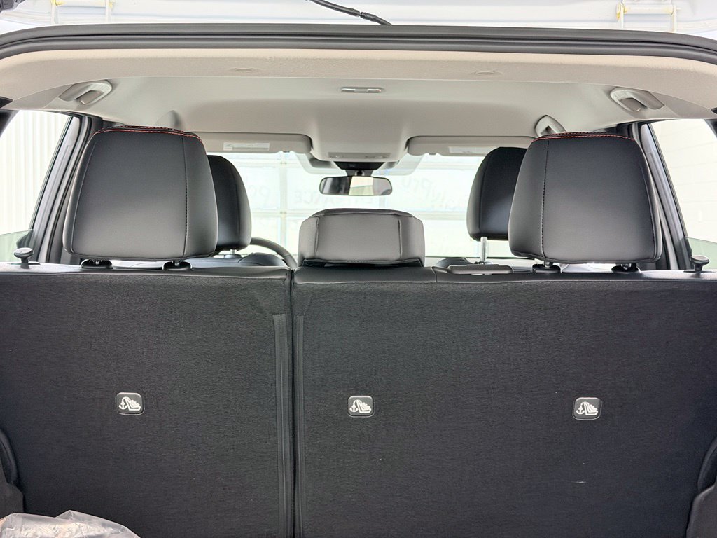 New 2027 Nissan Kicks SV w/ Rock Creek Edition AWD/4WD image 28