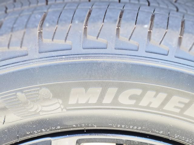 Used 2025 Jeep Grand Cherokee Altitude AWD/4WD image 11