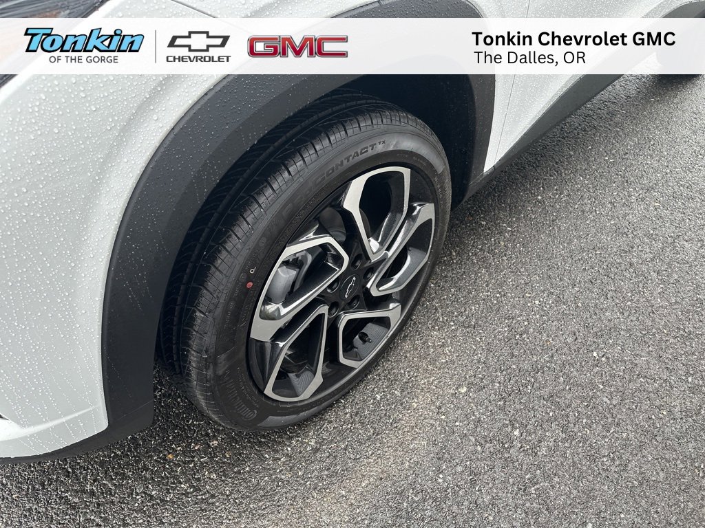 New 2025 Chevrolet Trax RS image 9