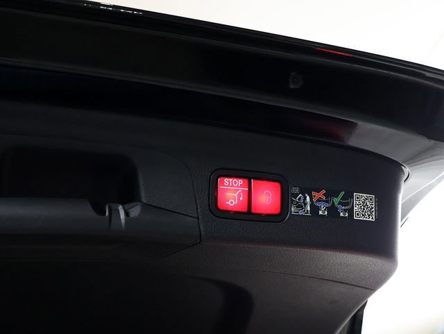 Certified 2025 Mercedes-Benz GLE 580 4MATIC image 33