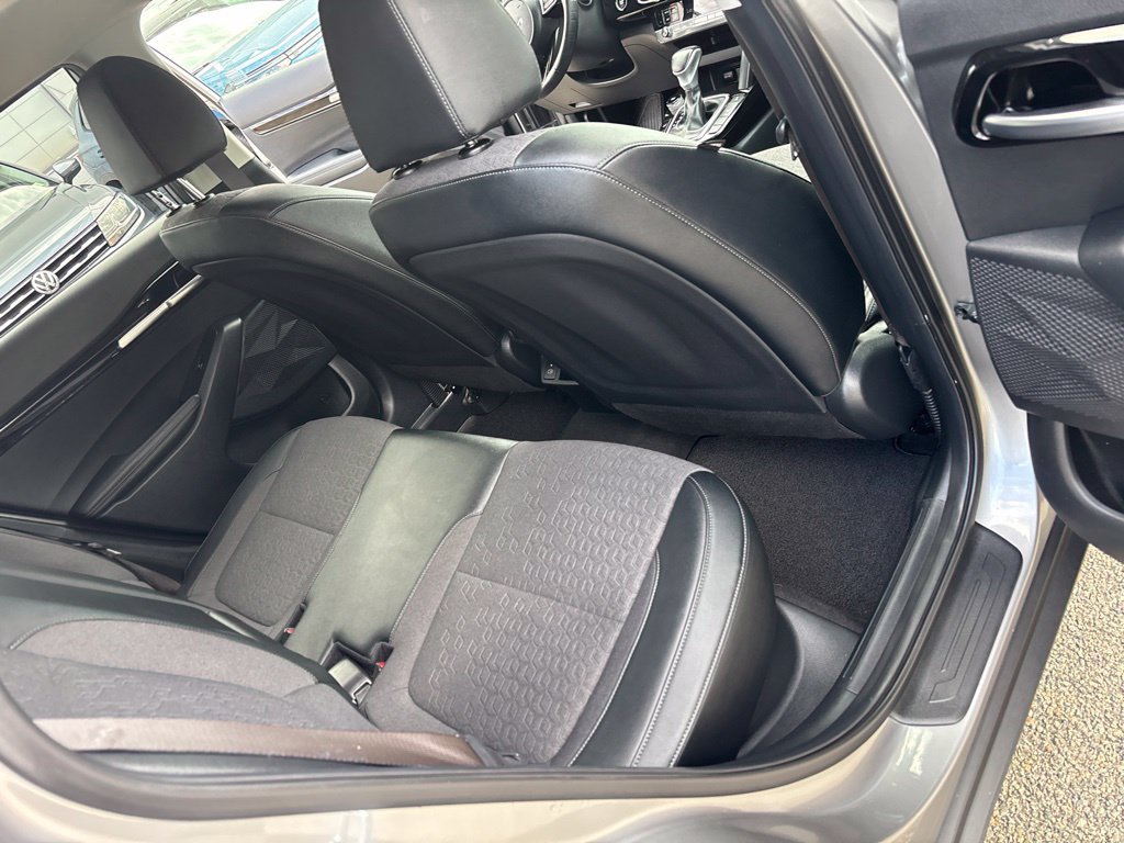 Used 2025 Kia Seltos S AWD/4WD image 26