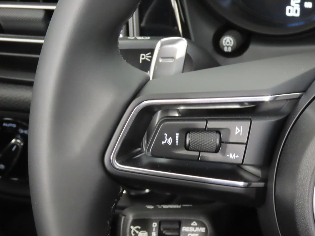 New 2026 Porsche Macan AWD/4WD image 19