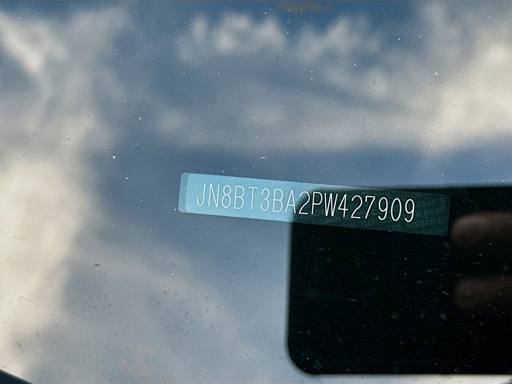 Used 2023 Nissan Rogue SV image 37