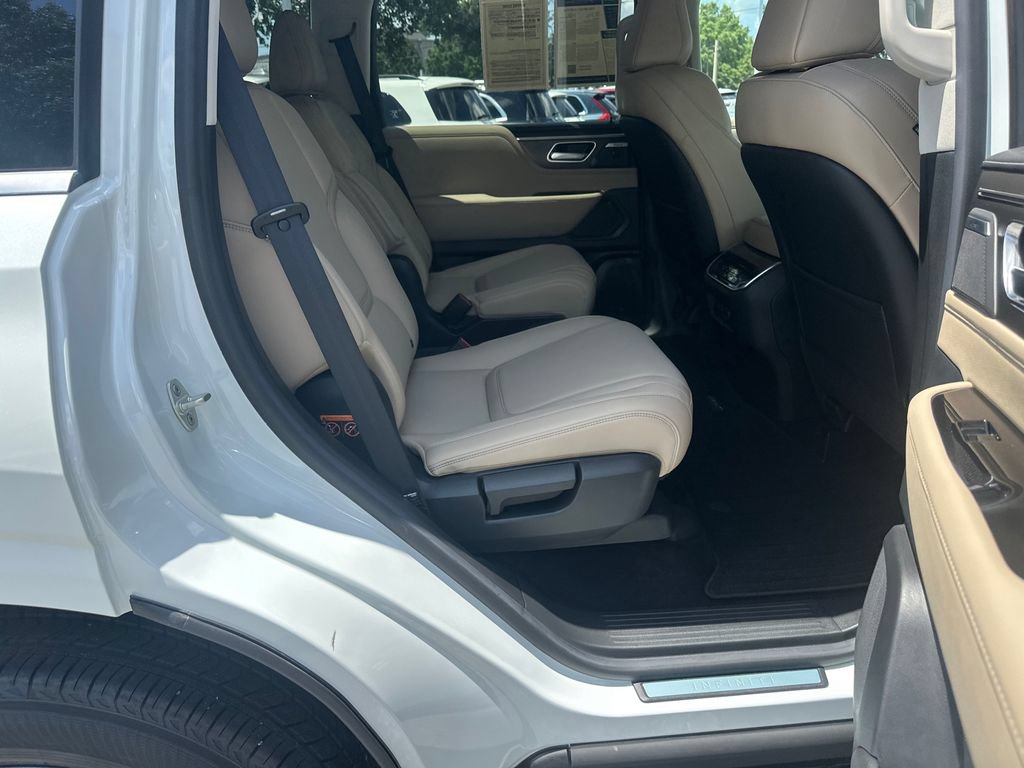 Used 2026 INFINITI QX80 Pure w/ Cargo Package AWD/4WD image 13
