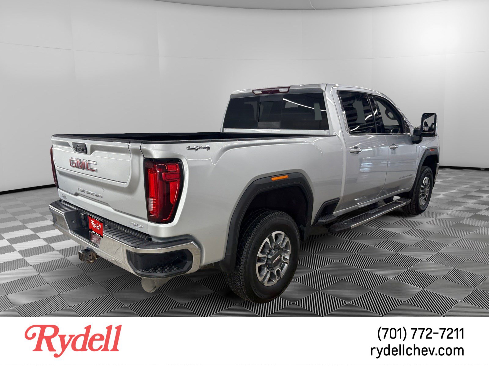 Used 2023 GMC Sierra 2500 SLT w/ SLT Convenience Package AWD/4WD image 5