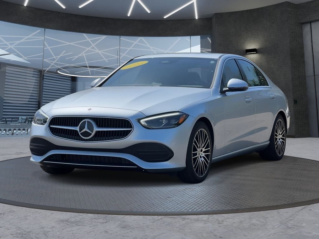 Used 2023 Mercedes-Benz C 300 4MATIC Sedan image 2