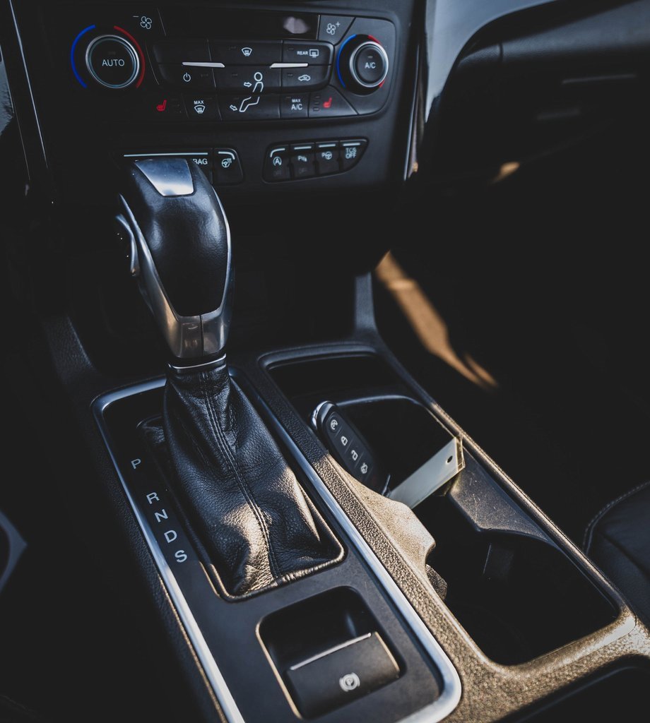 Used 2018 Ford Escape Titanium w/ Ford Safe & Smart Package image 19