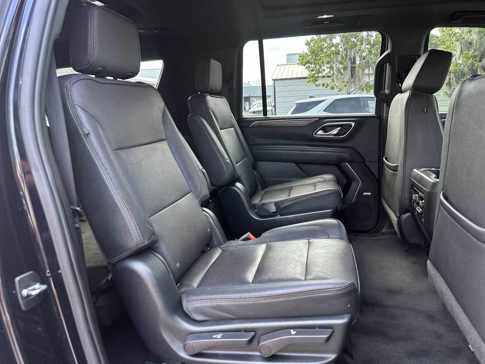 Certified 2023 Chevrolet Suburban High Country w/ Max Trailering Package RWD image 18