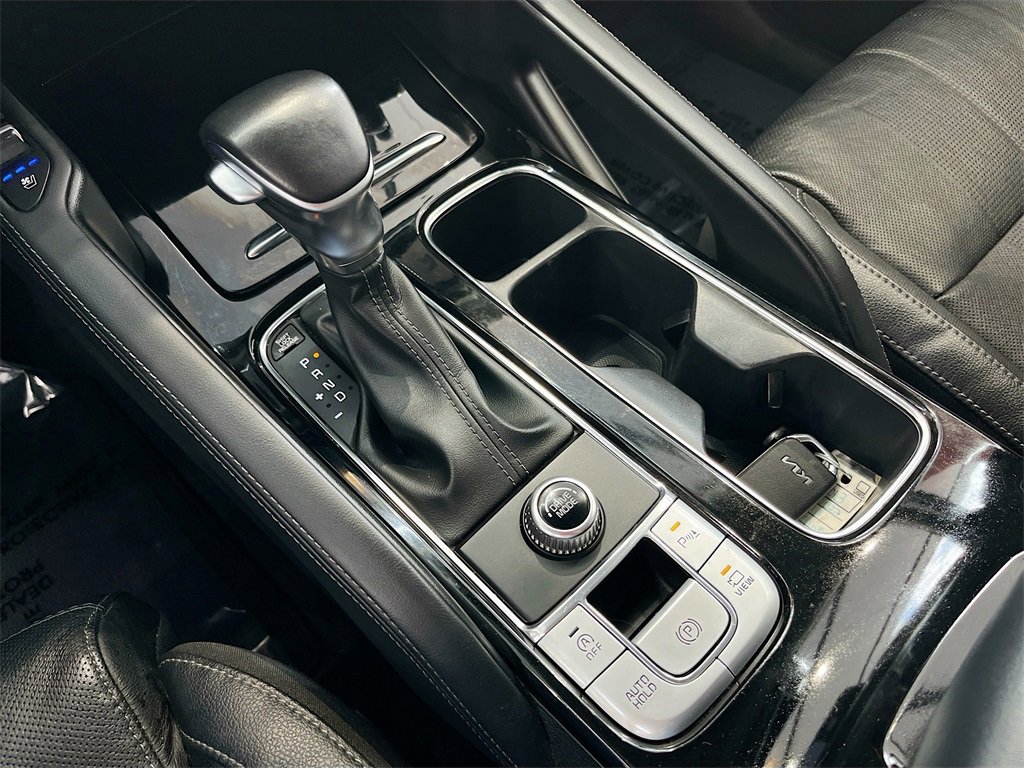 Used 2022 Kia Telluride SX w/ Towing Package image 17