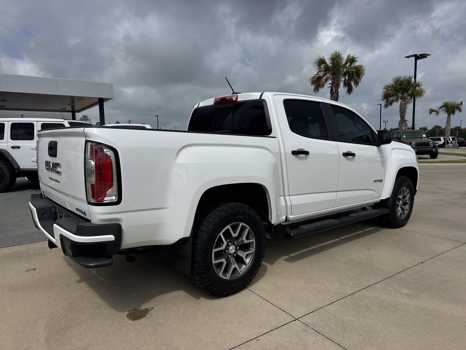 Used 2021 GMC Canyon AT4 w/ Driver Alert Package image 7