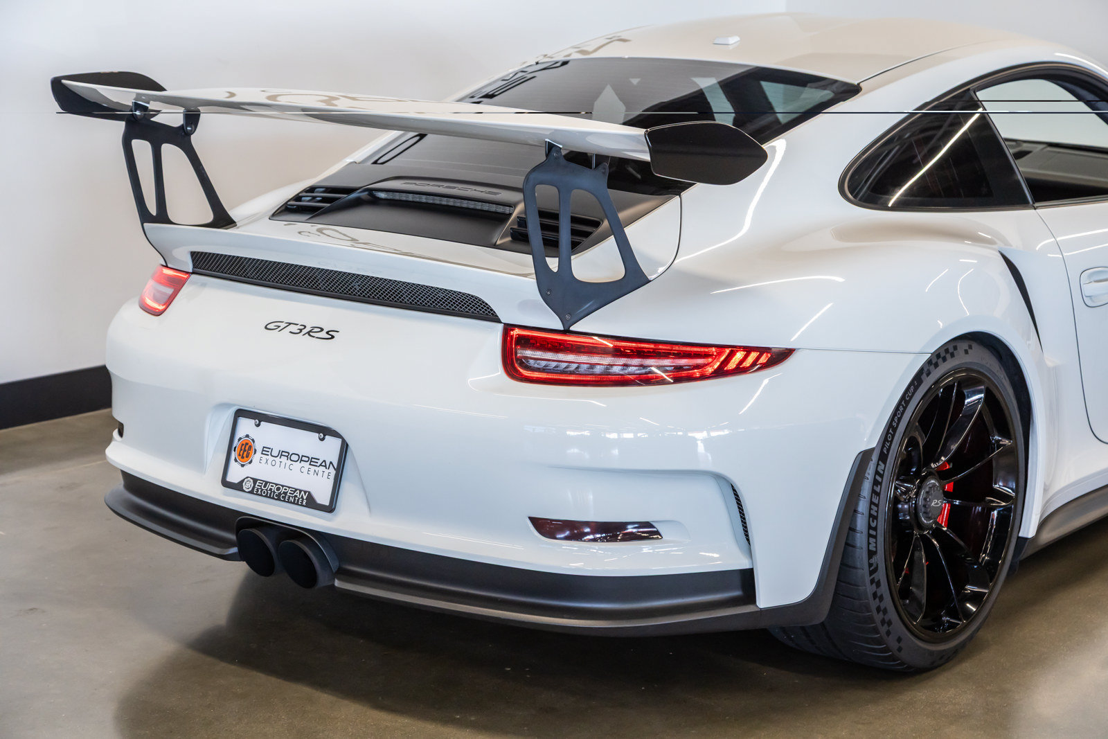 Used 2016 Porsche 911 GT3 RS RWD image 21