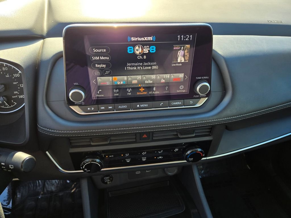 Used 2024 Nissan Rogue S image 24