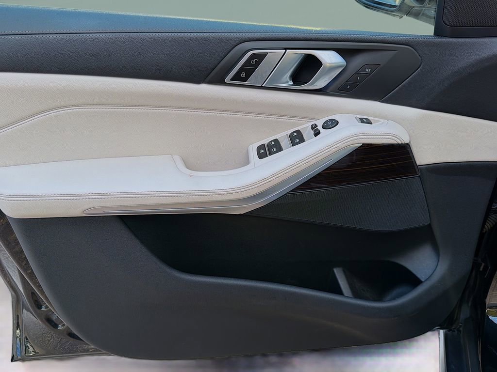 Used 2020 BMW X5 xDrive40i w/ Convenience Package image 22