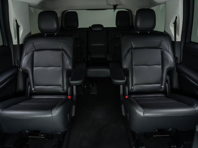 New 2026 Lincoln Navigator Premiere AWD/4WD image 17