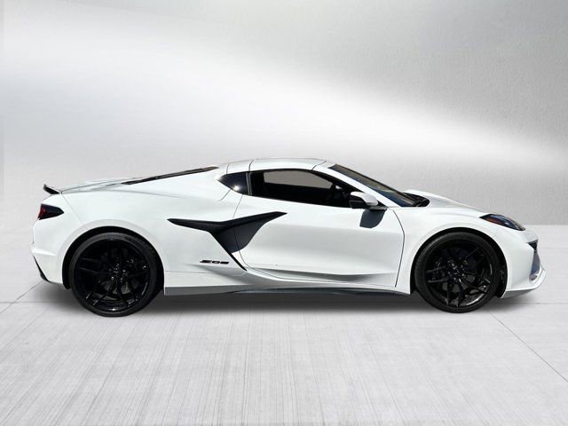 Used 2025 Chevrolet Corvette Z06 w/ Battery Protection Package image 14