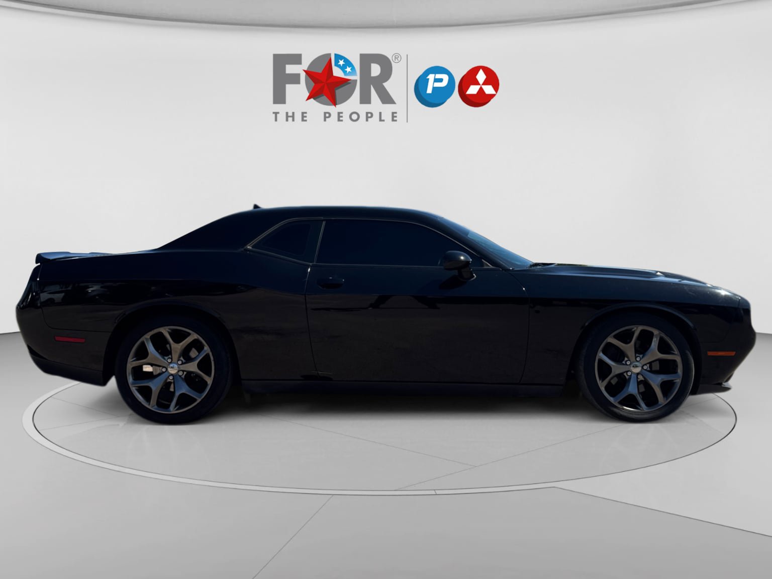 Used 2015 Dodge Challenger R/T Plus RWD image 6