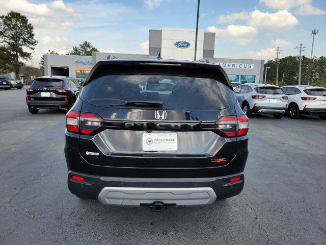 Used 2025 Honda Pilot TrailSport image 5