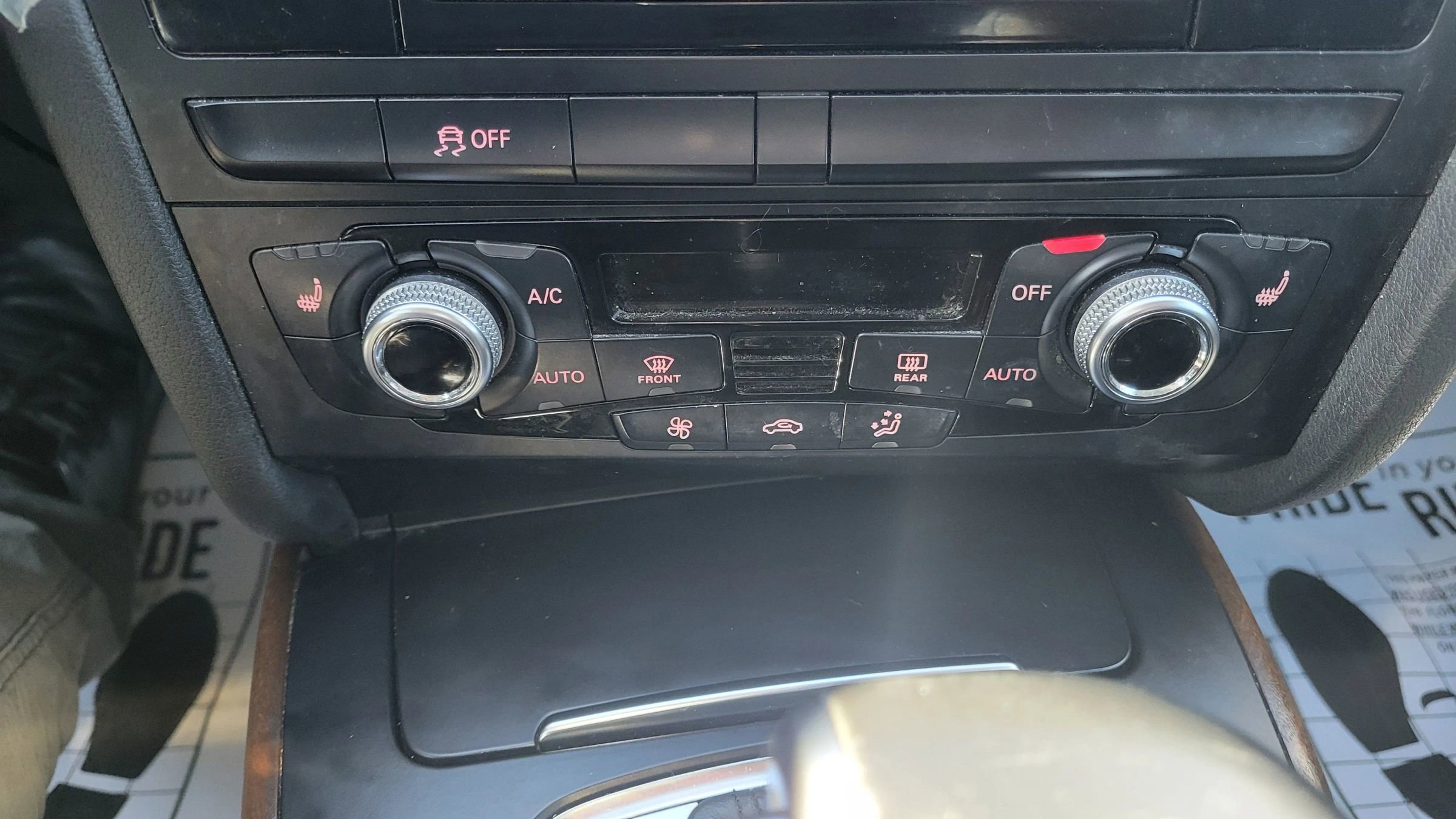 Used 2015 Audi A4 Premium Plus w/ Technology Package image 17