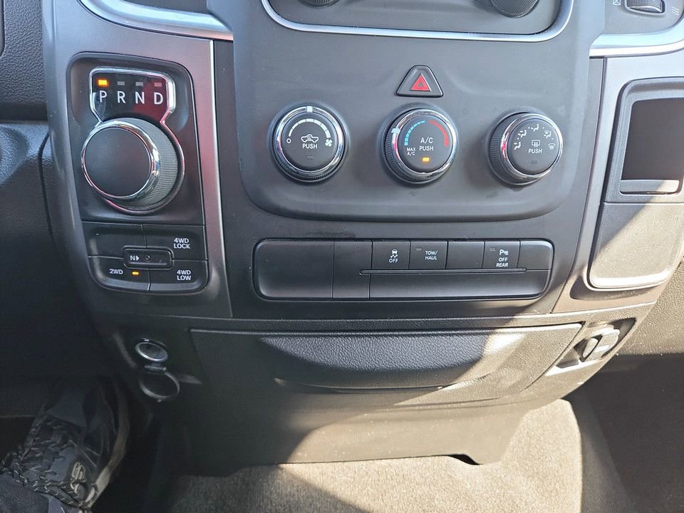 Used 2024 RAM 1500 Classic Warlock AWD/4WD image 25