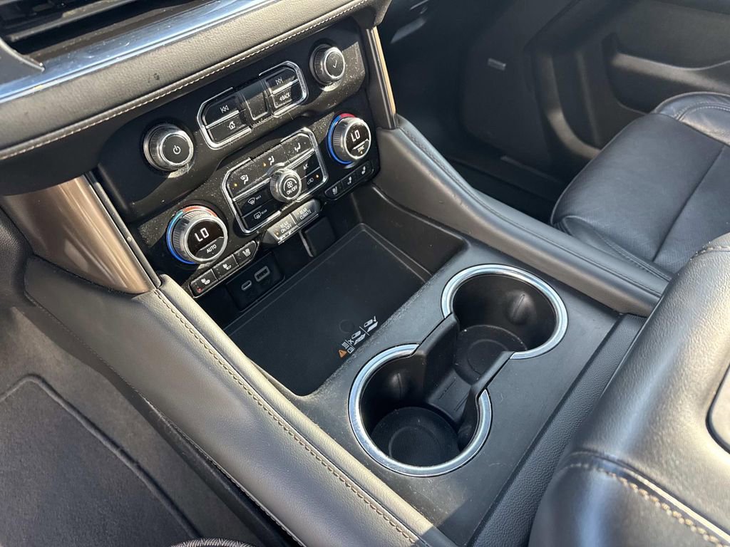 Certified 2022 Chevrolet Suburban High Country image 26