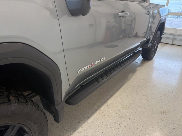 Used 2024 GMC Sierra 2500 AT4 image 10