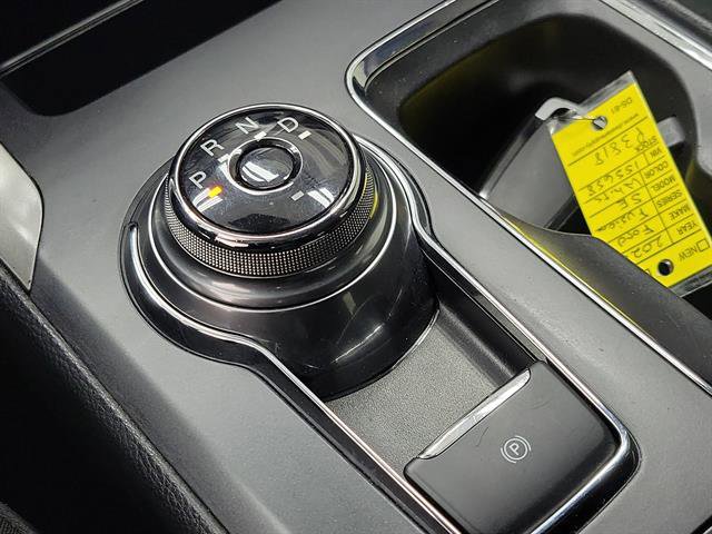 Used 2020 Ford Fusion SE image 27