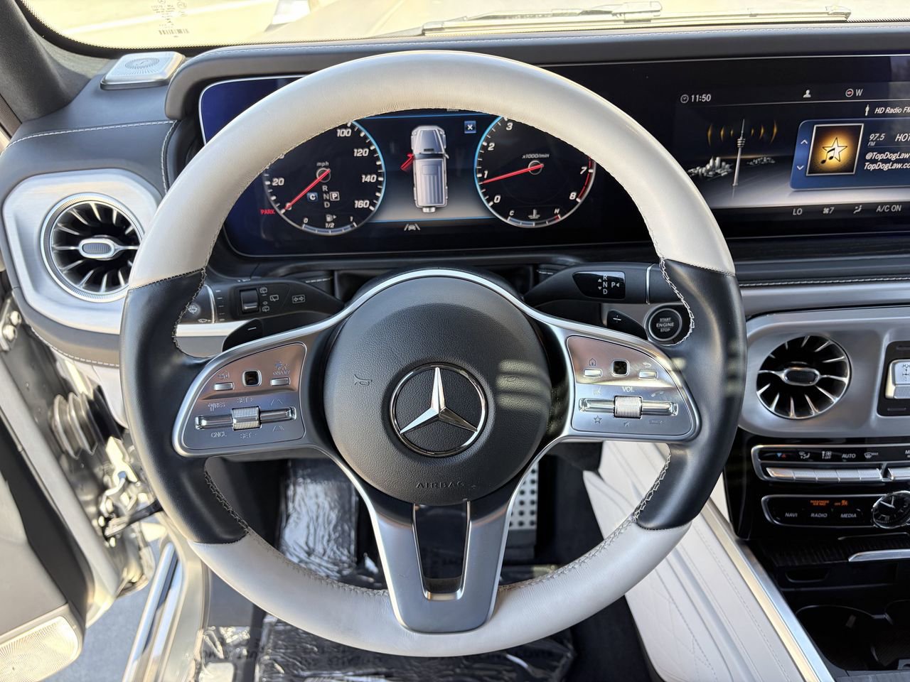 Used 2023 Mercedes-Benz G 550 image 23