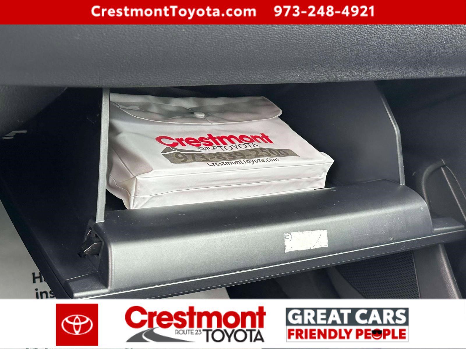 Certified 2023 Toyota Corolla Cross LE w/ Moonroof Package image 28