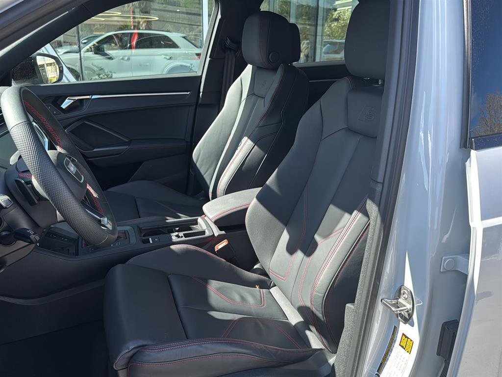 Used 2025 Audi Q3 2.0T Premium Plus w/ Premium Plus Package image 12