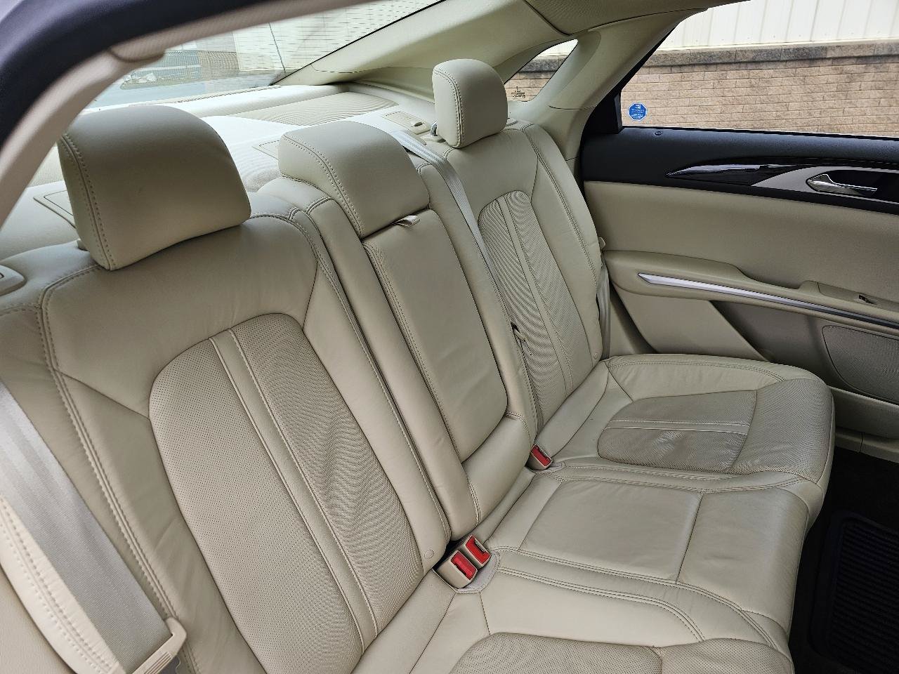 Used 2014 Lincoln MKZ Hybrid w/ Equipment Group 202A Reserve FWD image 33