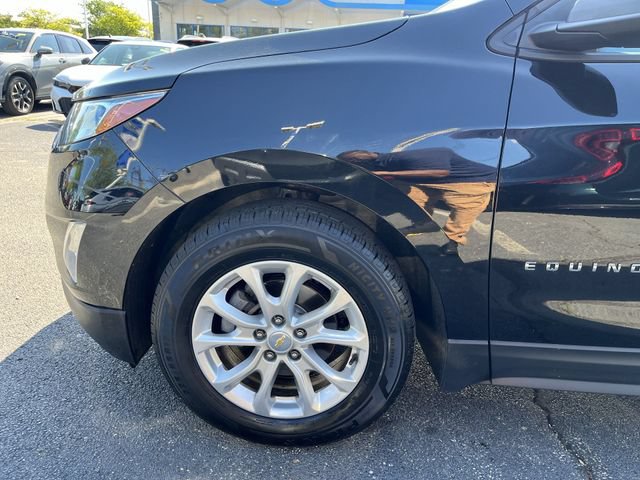 Used 2020 Chevrolet Equinox LS w/ LPO, Floor Liner Package FWD image 20
