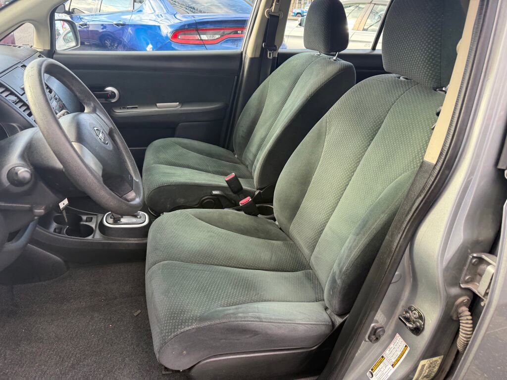 Used 2012 Nissan Versa 1.8 S image 8